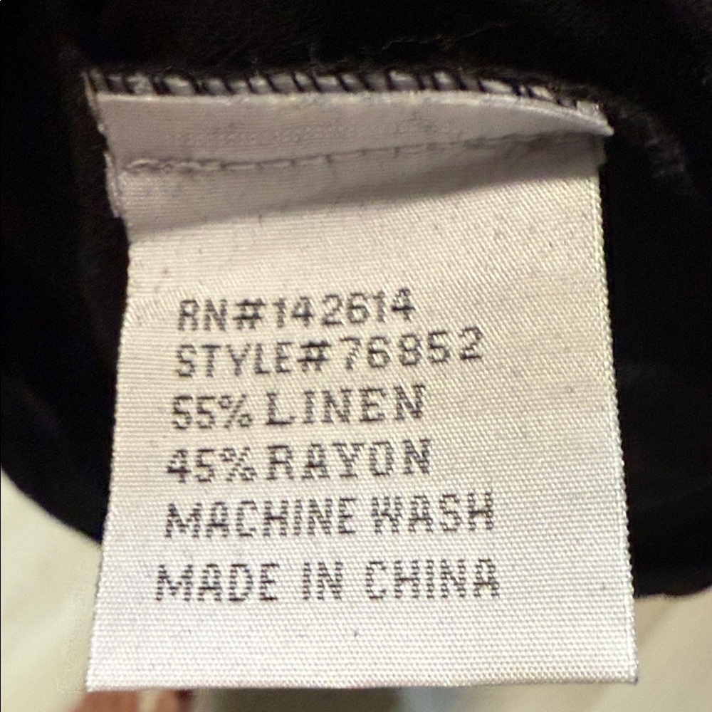 Women’s Black Pants with elastic bottom cuffs. Rayon and Linen. Elastic waist - Picture 7 of 7